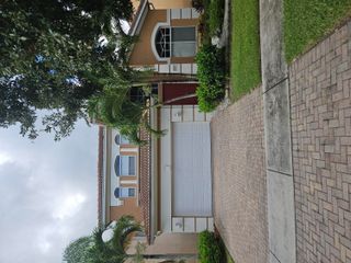 421 Gazetta Way, West Palm Beach, FL 33413