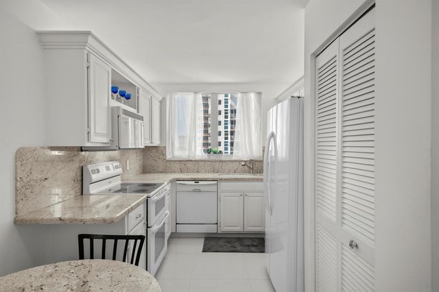 1370 S Ocean Boulevard 905, Pompano Beach, FL 33062
