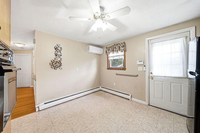 33 Fairchild Ave, Saugus, MA 01906