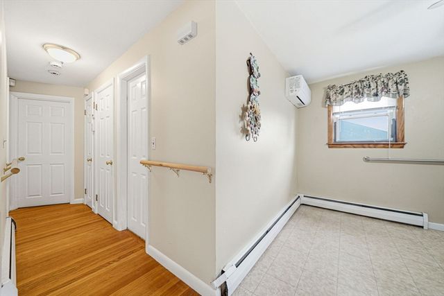 33 Fairchild Ave, Saugus, MA 01906