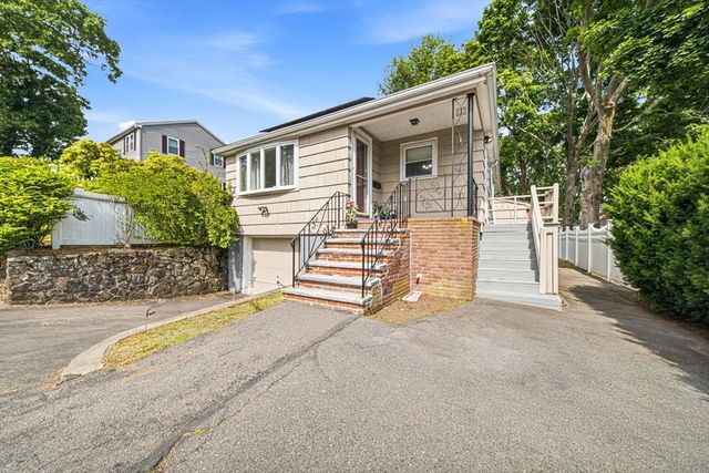33 Fairchild Ave, Saugus, MA 01906
