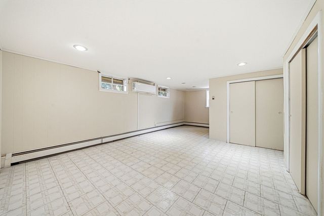 33 Fairchild Ave, Saugus, MA 01906