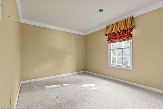 3012 Golden Hind RD, Chesapeake, VA 23321