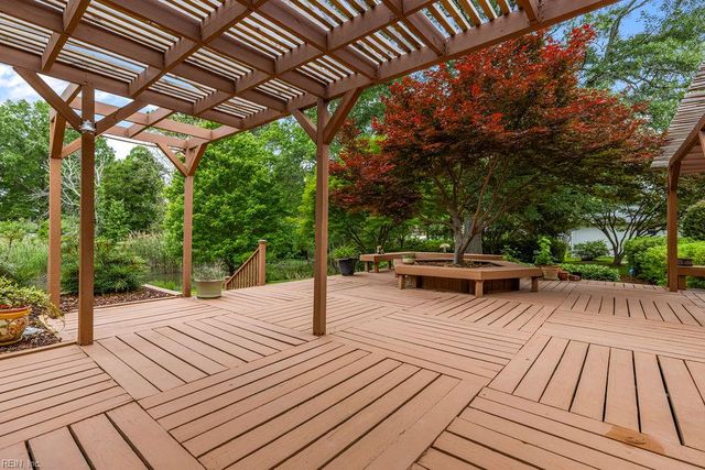 3012 Golden Hind RD, Chesapeake, VA 23321