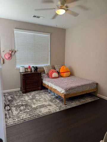 5209 Sire Ct, Riverbank, CA 95367