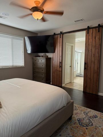 5209 Sire Ct, Riverbank, CA 95367