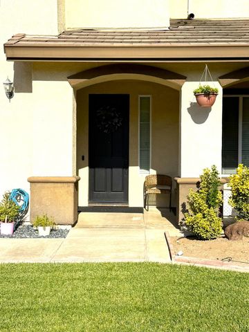 5209 Sire Ct, Riverbank, CA 95367