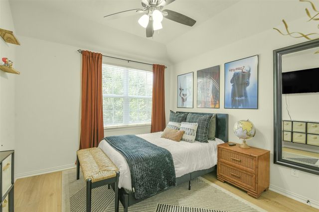 38 Hallmark Drive, Conroe, TX 77304