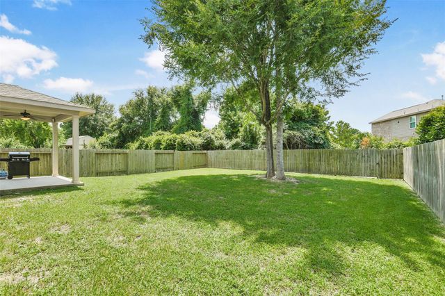 38 Hallmark Drive, Conroe, TX 77304