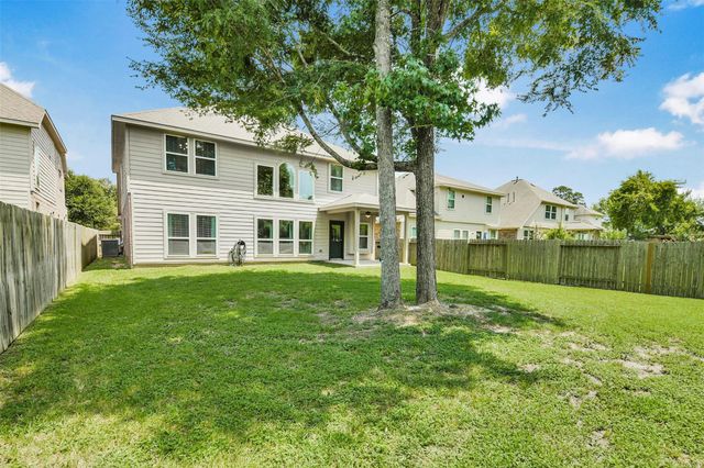 38 Hallmark Drive, Conroe, TX 77304