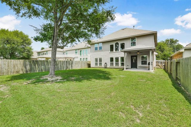 38 Hallmark Drive, Conroe, TX 77304