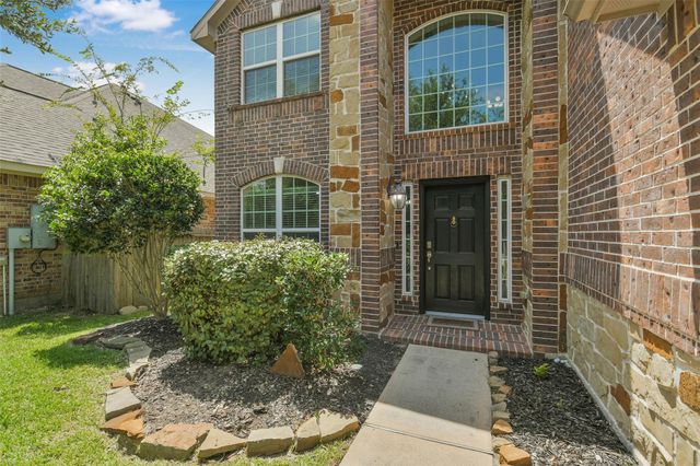 38 Hallmark Drive, Conroe, TX 77304