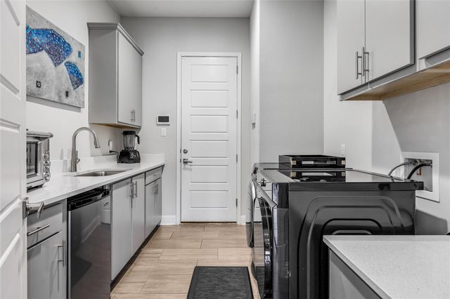 301 Raging River RD, Cedar Park, TX 78613