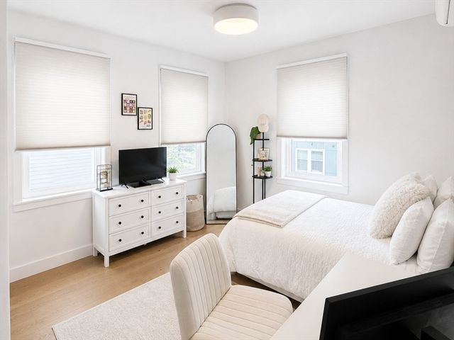 654 East Broadway 404, Boston, MA 02127