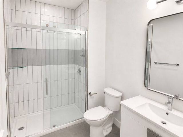 654 East Broadway 404, Boston, MA 02127