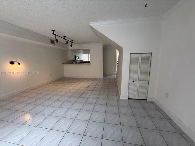 14905 SW 80th St 214, Miami, FL 33193