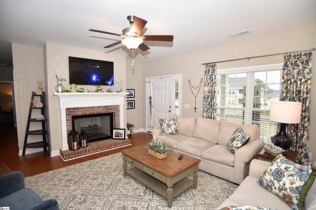 202 Roscoe Drive, Greer, SC 29651