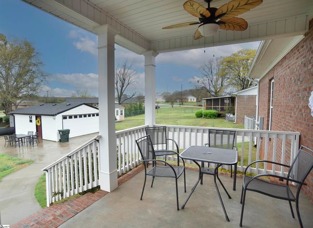 202 Roscoe Drive, Greer, SC 29651