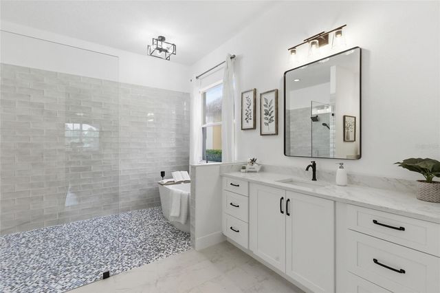 8309 OLD TOWN DRIVE, Tampa, FL 33647