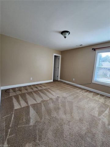 5425 Broadleaf Road, Summerfield, NC 27258