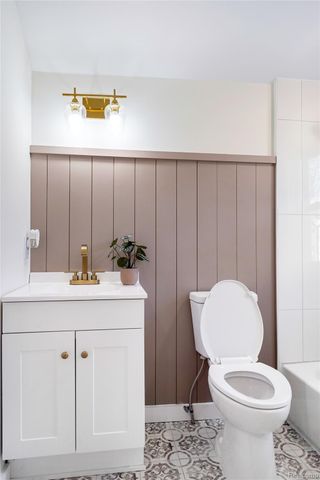 8659 Essex Avenue, Warren, MI 48089