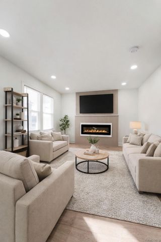 8659 Essex Avenue, Warren, MI 48089