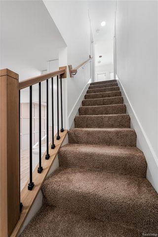 8659 Essex Avenue, Warren, MI 48089