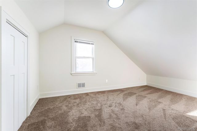 8659 Essex Avenue, Warren, MI 48089