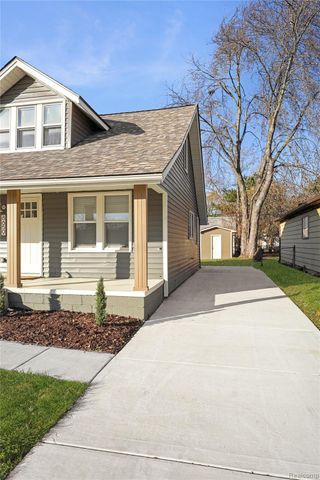 8659 Essex Avenue, Warren, MI 48089