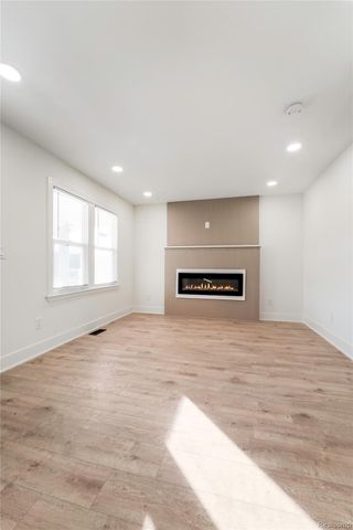 8659 Essex Avenue, Warren, MI 48089