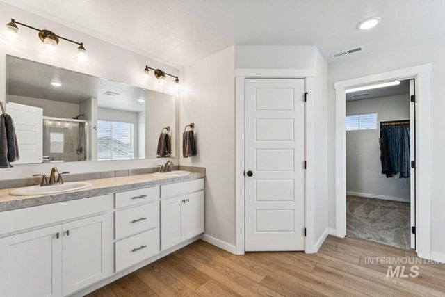 3539 W Zarea Dr, Meridian, ID 83642