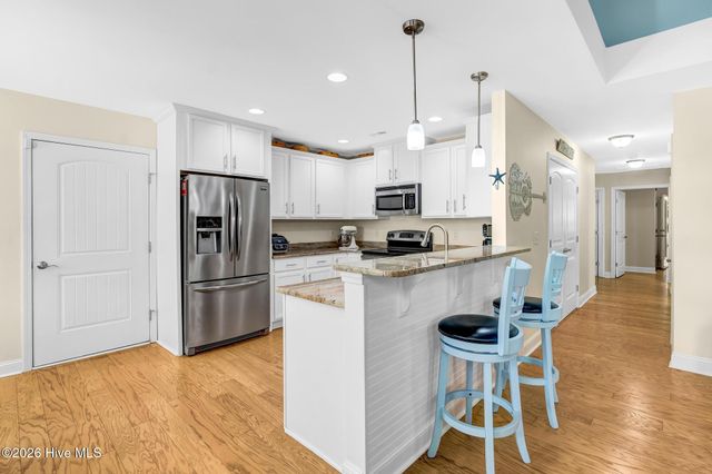 123 NE 15th Street, Oak Island, NC 28465