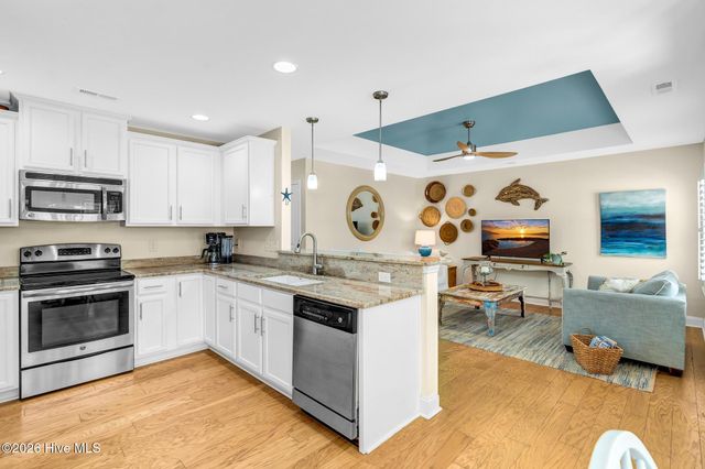 123 NE 15th Street, Oak Island, NC 28465