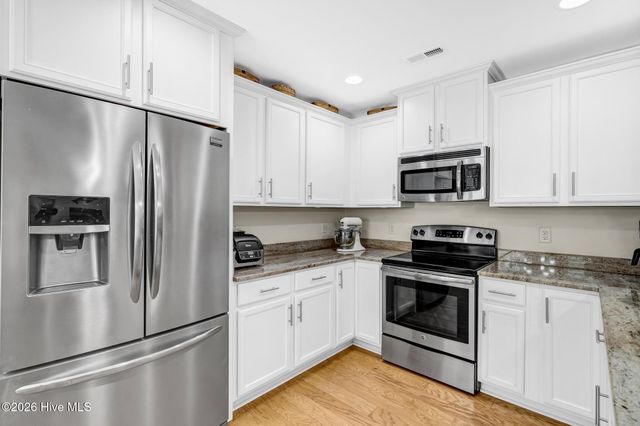 123 NE 15th Street, Oak Island, NC 28465