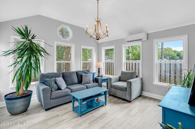 123 NE 15th Street, Oak Island, NC 28465