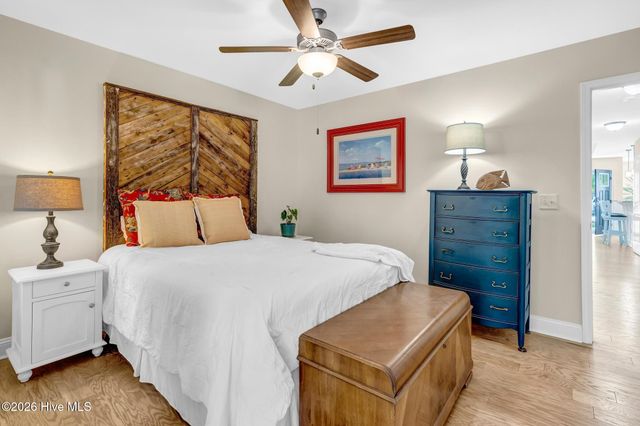123 NE 15th Street, Oak Island, NC 28465