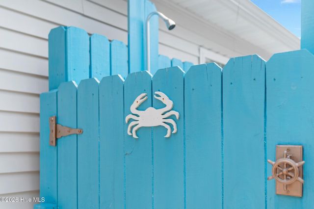 123 NE 15th Street, Oak Island, NC 28465