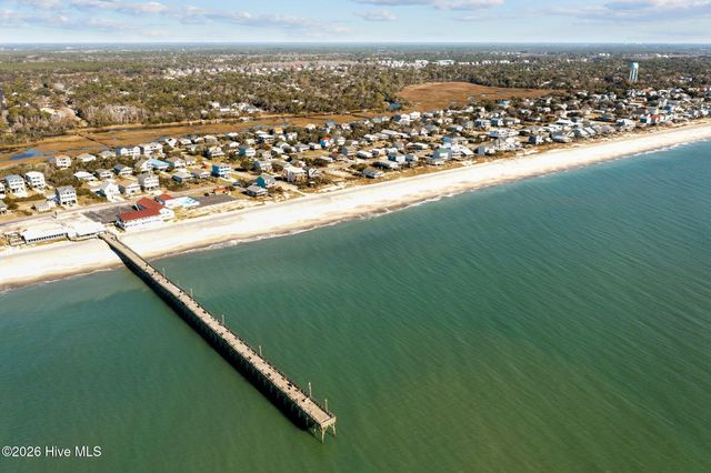 123 NE 15th Street, Oak Island, NC 28465