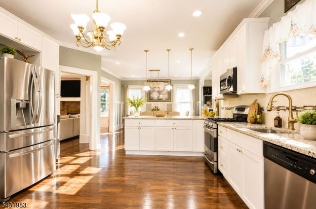 52 Hollywood Ave, Hillside Twp., NJ 07205