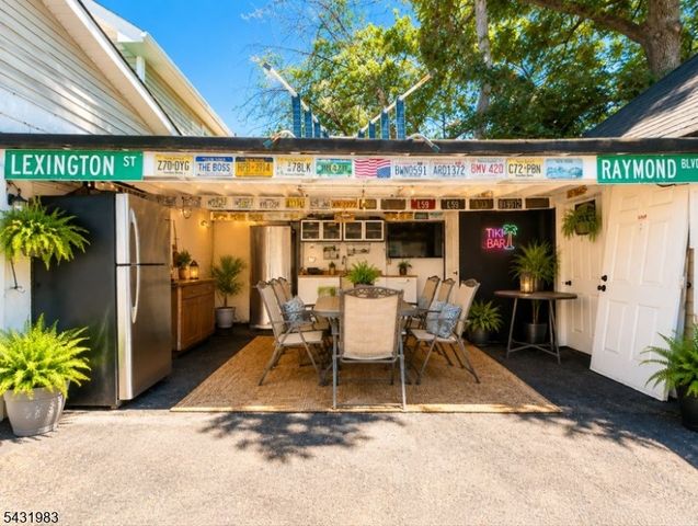 52 Hollywood Ave, Hillside Twp., NJ 07205