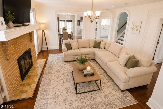 52 Hollywood Ave, Hillside Twp., NJ 07205