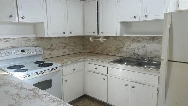 134 SW 61st Ave 0, Miami, FL 33144