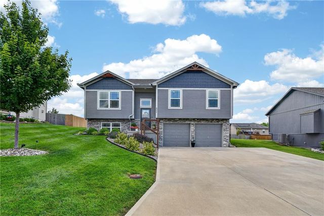 602 Wright Street, Pleasant Hill, MO 64080