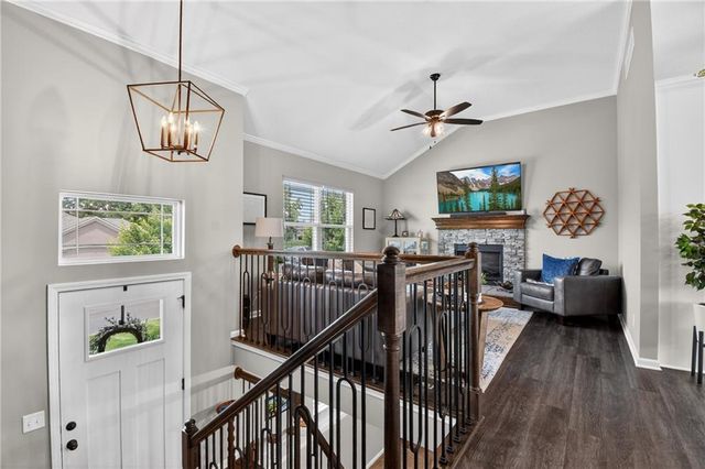 602 Wright Street, Pleasant Hill, MO 64080
