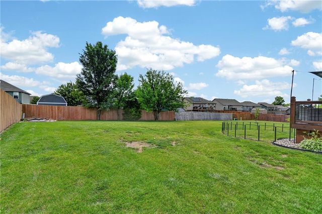 602 Wright Street, Pleasant Hill, MO 64080
