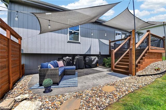 602 Wright Street, Pleasant Hill, MO 64080