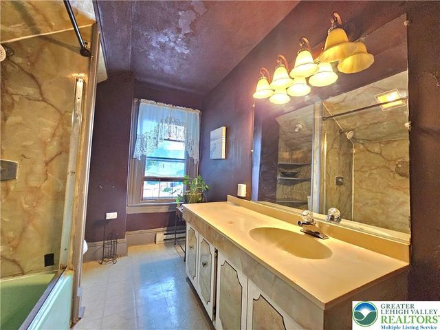 752 Walnut Avenue, Easton, PA 18042