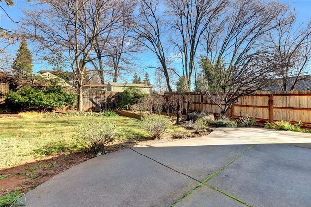 143 Scotia Pines Cir, Grass Valley, CA 95945