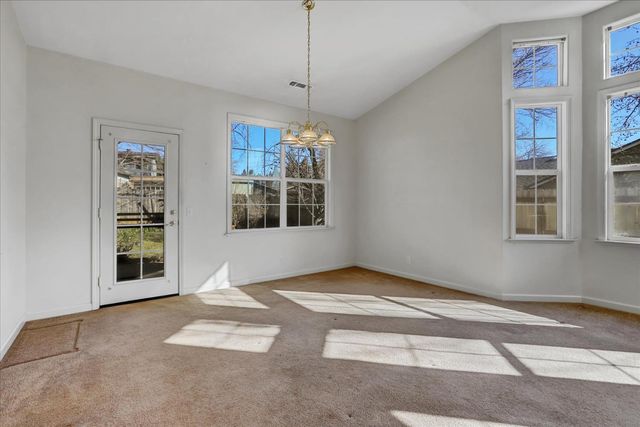 143 Scotia Pines Cir, Grass Valley, CA 95945