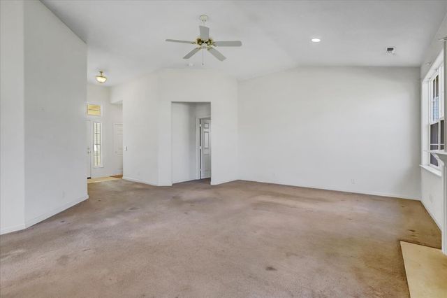 143 Scotia Pines Cir, Grass Valley, CA 95945